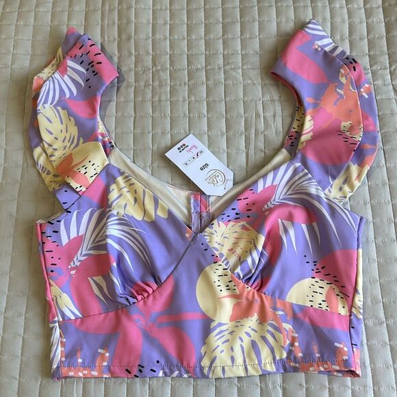 NEW - MULTICOLOR LEAF PRINT CROP TOP RUFFLED SLEEVE SZ S - Picture 1 of 11